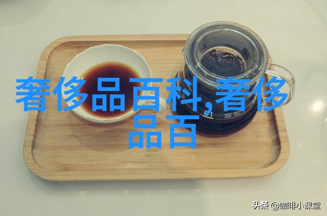 在设计家居效果图时应如何考虑不同户型的空间限制和特点