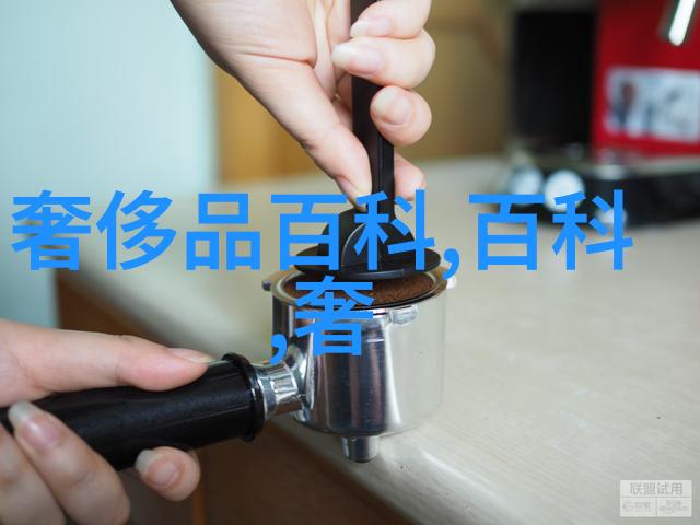 简约而优雅为40岁女士精选几款性感短发样式