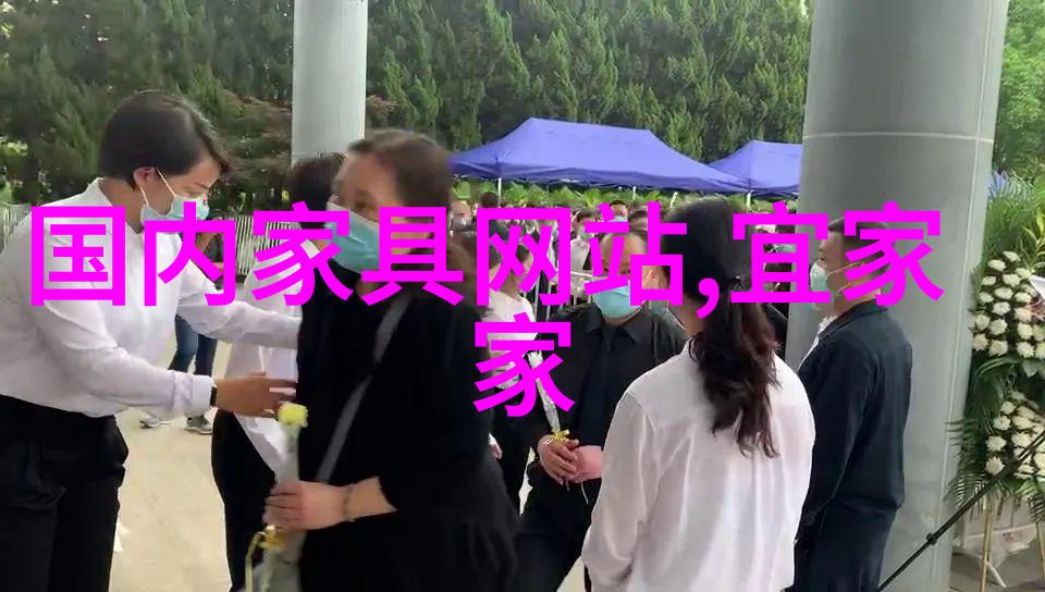 镜中观察探索附近眼镜店的故事