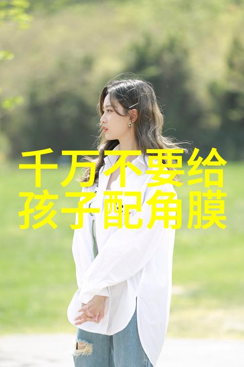 流行发型女中短发减龄时尚美学中的简约魅力